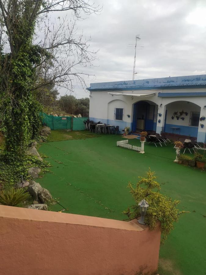 Hostal restaurante finca mirador El Pedroso Exterior foto